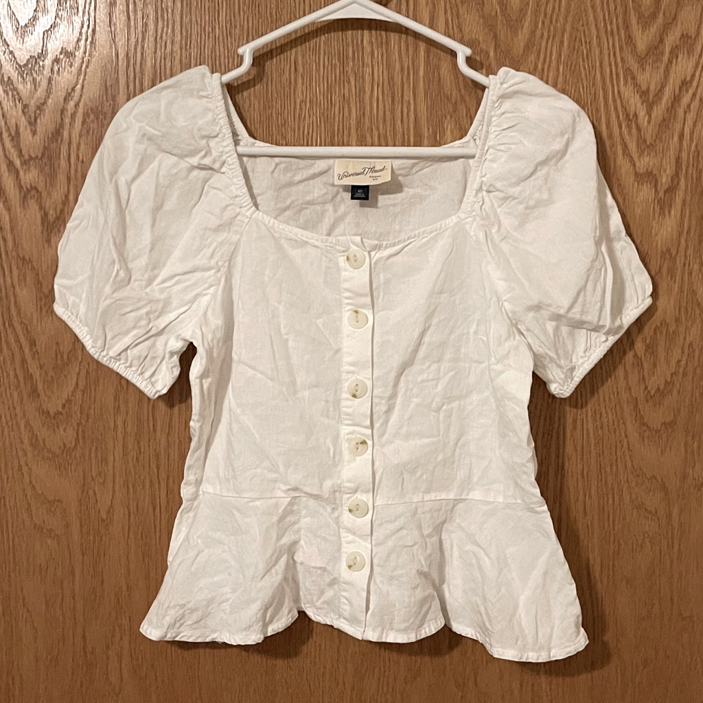 Size Xs Universal Threads White Blouse